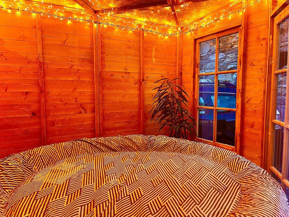 Zip Cottage Sleeps 2-3 Climb Snowdon Zip World Tanygrisiau Exteriör bild