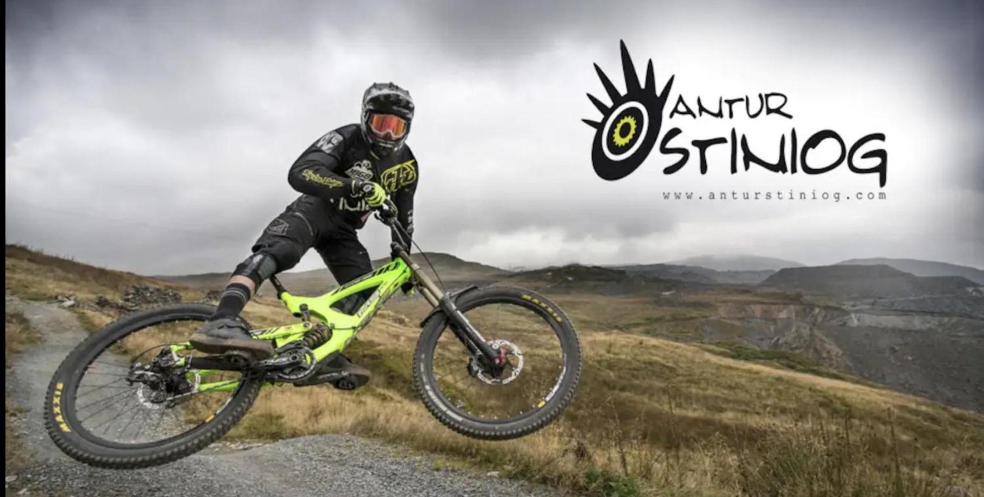 Zip Cottage Sleeps 2-3 Climb Snowdon Zip World Tanygrisiau Exteriör bild